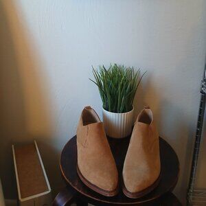 FRYE brown suede shoes Size 8B